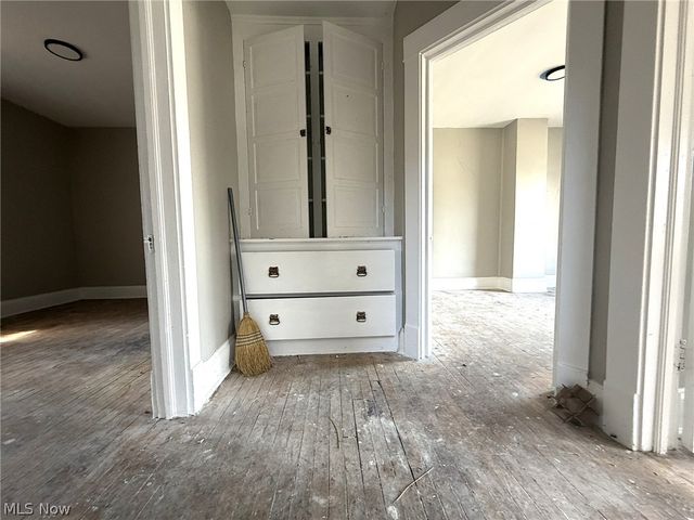 10106 Parmelee Avenue, Cleveland, OH 44108