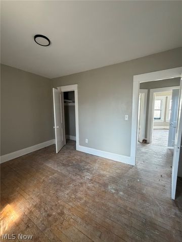 10106 Parmelee Avenue, Cleveland, OH 44108