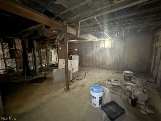 10106 Parmelee Avenue, Cleveland, OH 44108