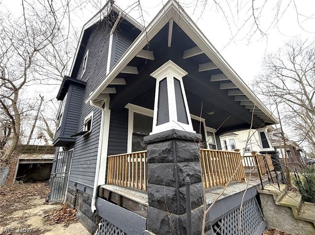 10106 Parmelee Avenue, Cleveland, OH 44108