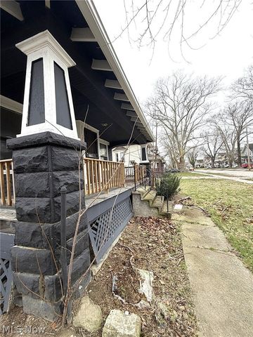 10106 Parmelee Avenue, Cleveland, OH 44108