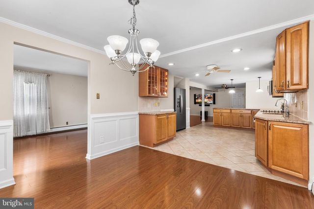 2747 SPRINGHILL RD, Secane, PA 19018