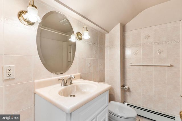 2747 SPRINGHILL RD, Secane, PA 19018