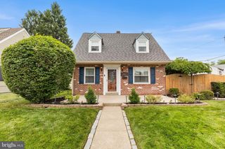 2747 SPRINGHILL RD, Secane, PA 19018