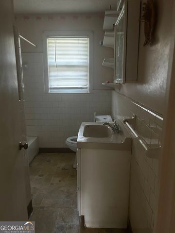 2108 E 60th Street, Savannah, GA 31404