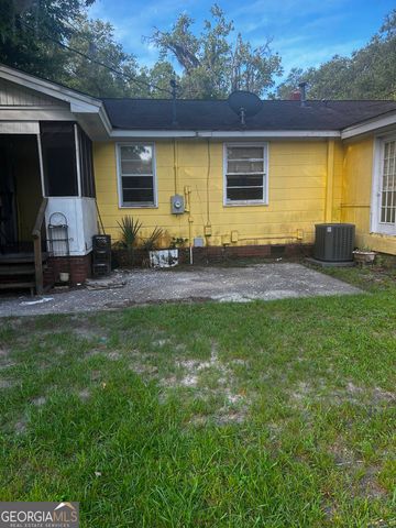 2108 E 60th Street, Savannah, GA 31404