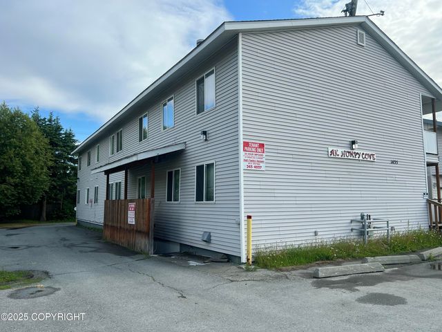 1435 W 25th Avenue, Anchorage, AK 99503