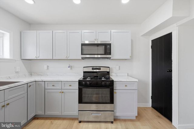 2658 S SHIELDS ST, Philadelphia, PA 19142