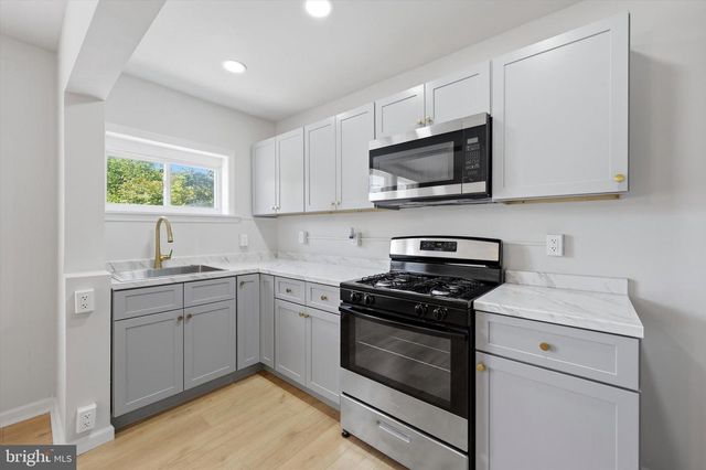 2658 S SHIELDS ST, Philadelphia, PA 19142