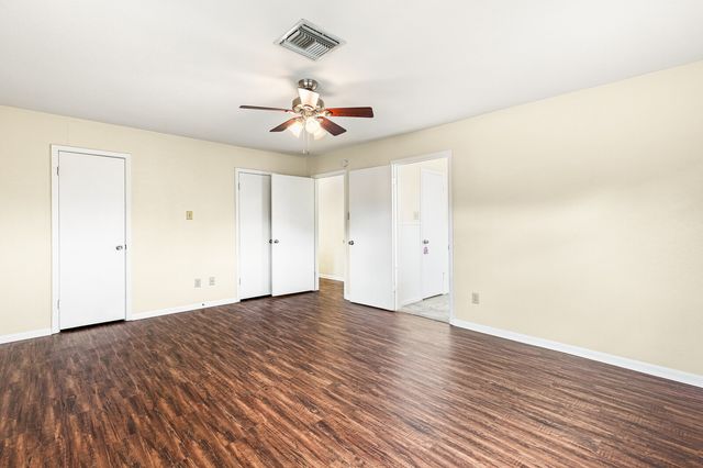 281 Lakeside Drive, China Spring, TX 76633