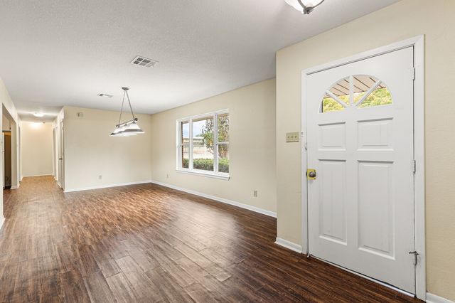 281 Lakeside Drive, China Spring, TX 76633