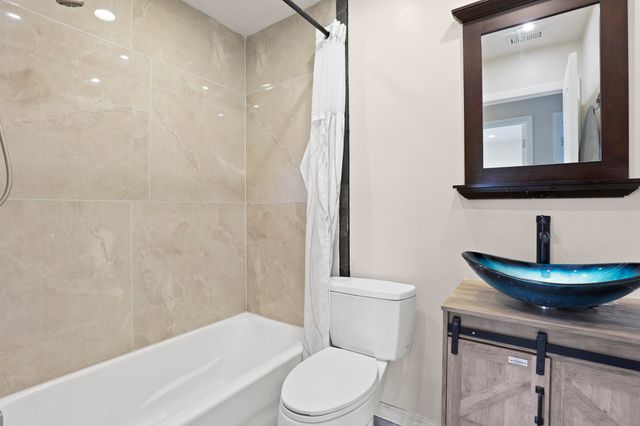 1741 SE Jackson Street, Stuart, FL 34997