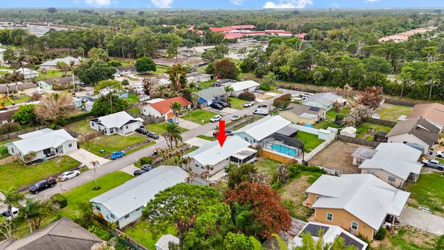 1741 SE Jackson Street, Stuart, FL 34997