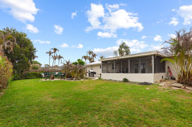 1741 SE Jackson Street, Stuart, FL 34997