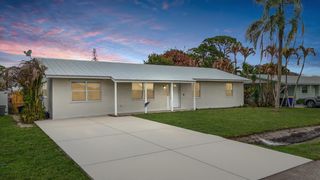 1741 SE Jackson Street, Stuart, FL 34997