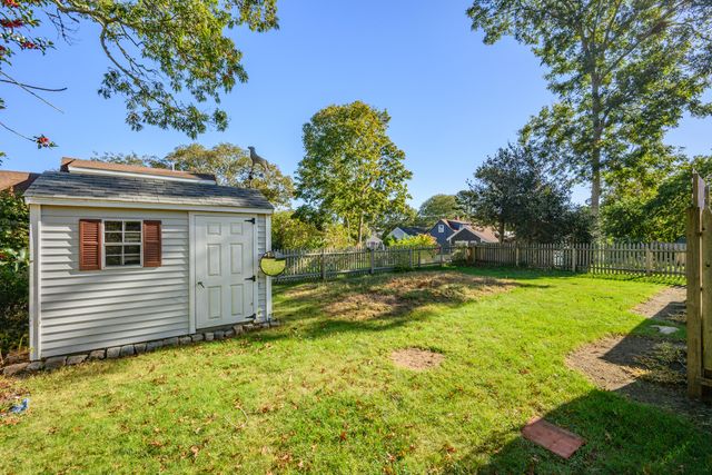 14 Brewster Road, West Yarmouth, MA 02673