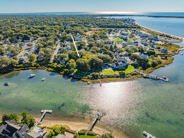 14 Brewster Road, West Yarmouth, MA 02673