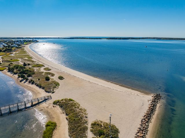 14 Brewster Road, West Yarmouth, MA 02673