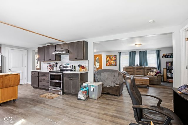160 W Union Road, Monrovia, IN 46157