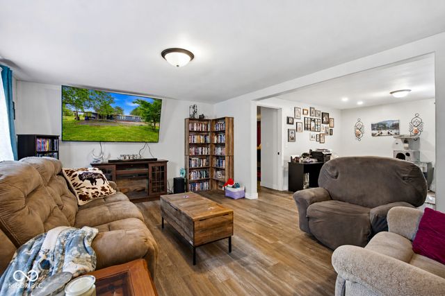 160 W Union Road, Monrovia, IN 46157