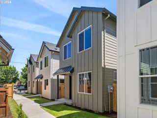 70 Ne Stanton St, Portland, OR 97212