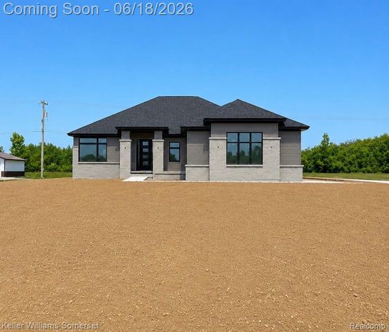7085 Dryden Road, Almont Township, MI 48003