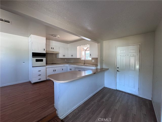 842 W Los Felis, Stockton, CA 95210