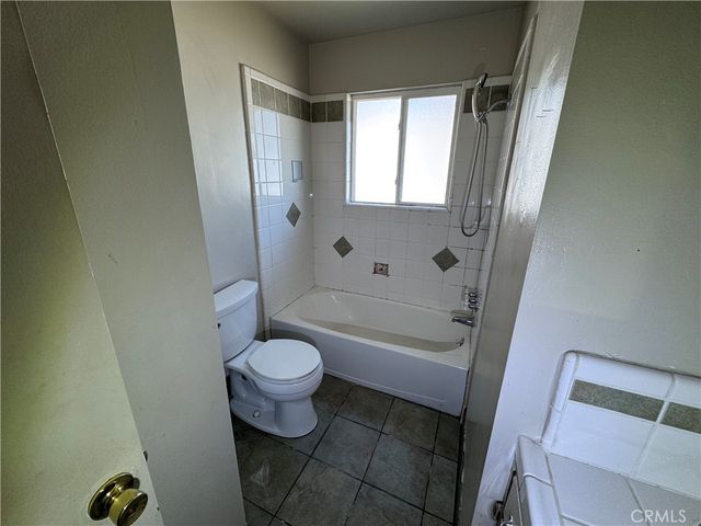 842 W Los Felis, Stockton, CA 95210