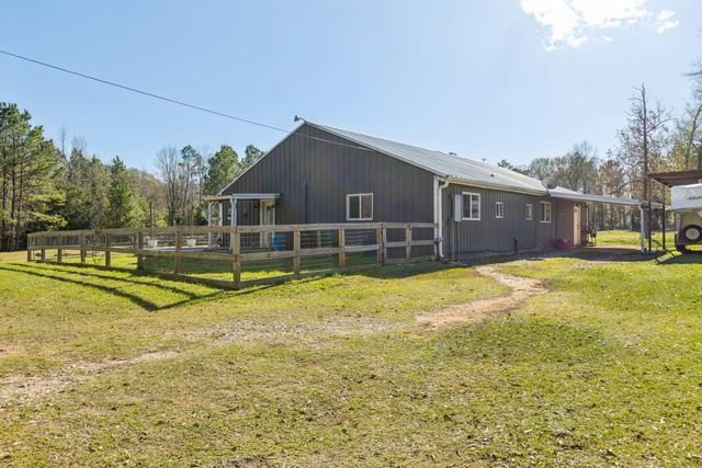 392 Robert E Lee Lane, Livingston, TX 77351