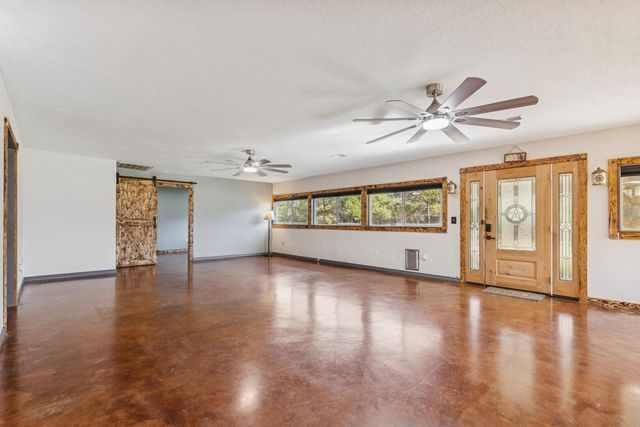 392 Robert E Lee Lane, Livingston, TX 77351