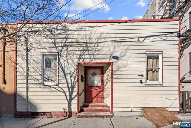 6307 Dewey Avenue, West New York, NJ 07093