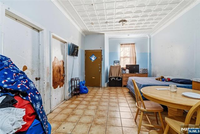 6307 Dewey Avenue, West New York, NJ 07093