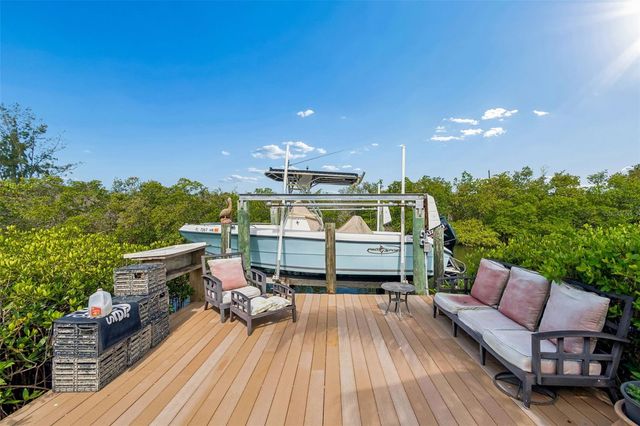 119 BURNS ROAD, Terra Ceia, FL 34250