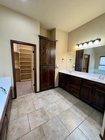 9105 Cates Way, Oklahoma City, OK 73139