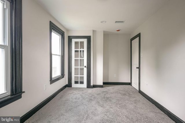 89 DELAWARE AVE, Penns Grove, NJ 08069