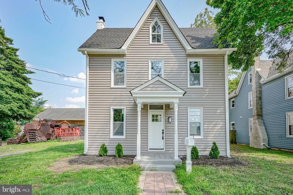 89 DELAWARE AVE, Penns Grove, NJ 08069