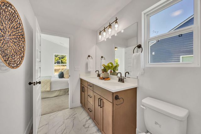 1890 Cotton Way, Chattanooga, TN 37404
