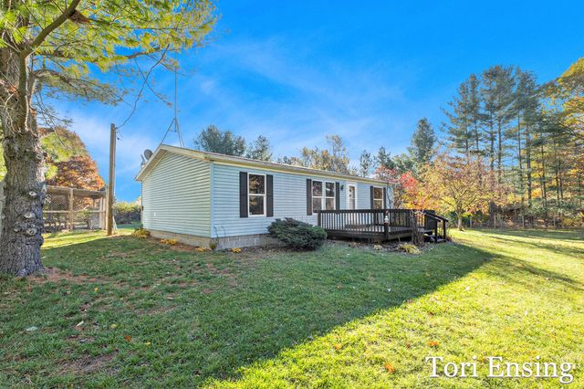 3955 S Holland Road, Sidney, MI 48885