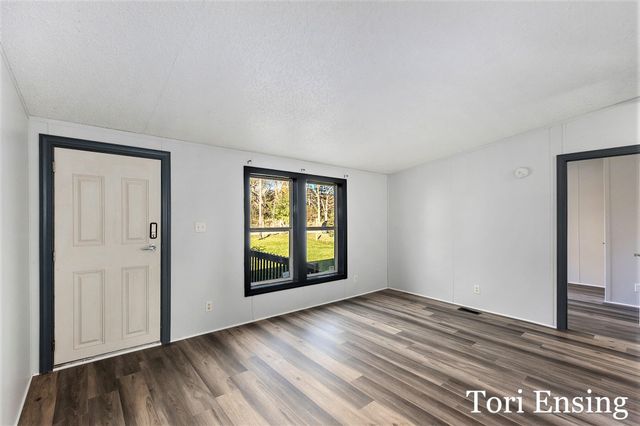 3955 S Holland Road, Sidney, MI 48885