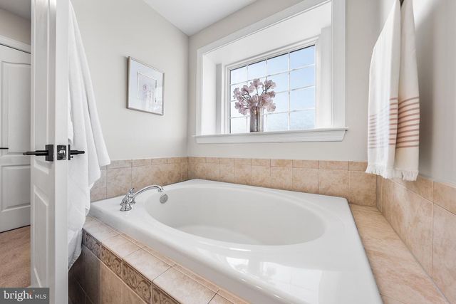 6578 ARBORDEAU LN, Macungie, PA 18062
