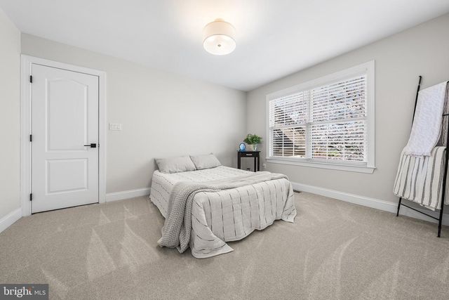 6578 ARBORDEAU LN, Macungie, PA 18062