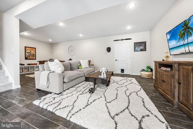 6578 ARBORDEAU LN, Macungie, PA 18062