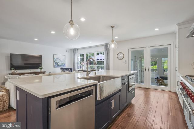 8625 APPLETON CT, Annandale, VA 22003