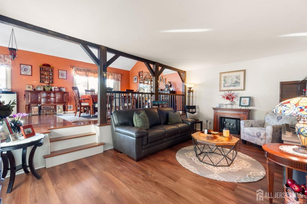 63 Tennyson Street, Carteret, NJ 07008