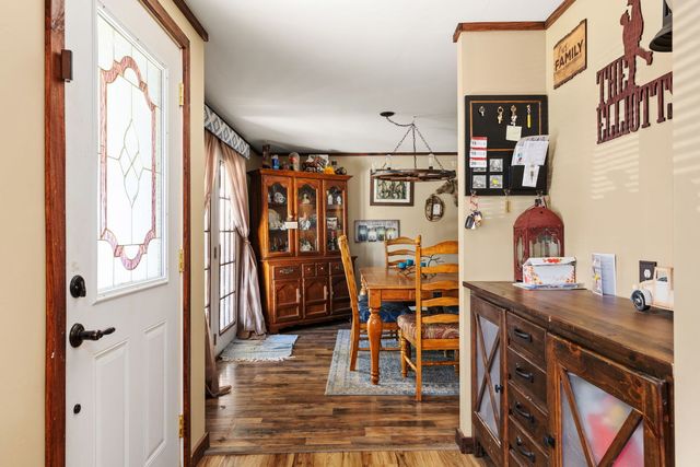 1048 Testa Drive, Justice, IL 60458