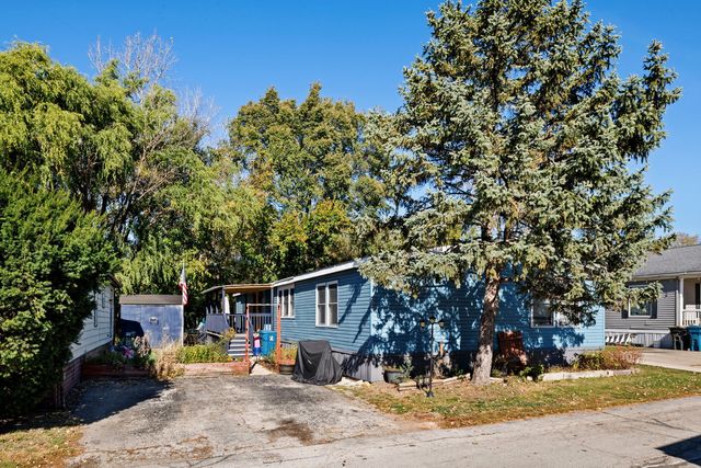 1048 Testa Drive, Justice, IL 60458