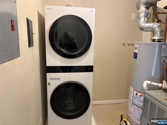 861 Juniper Way, Mahwah, NJ 07430