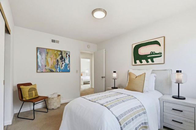 546 Woodstock Way, Santa Clara, CA 95054