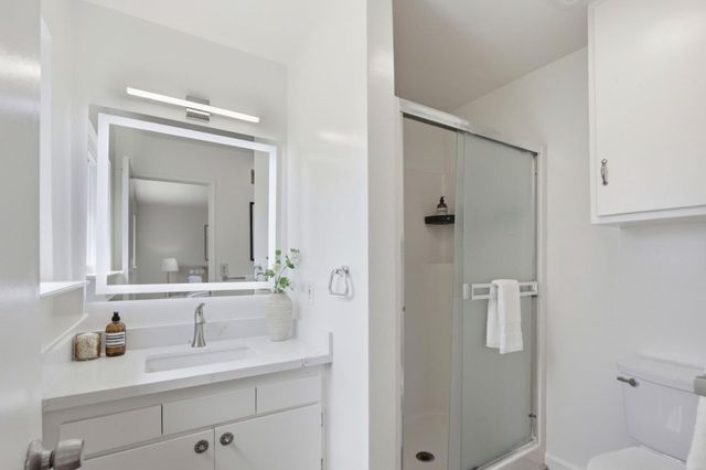 546 Woodstock Way, Santa Clara, CA 95054