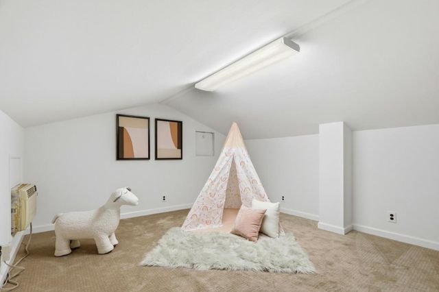 546 Woodstock Way, Santa Clara, CA 95054